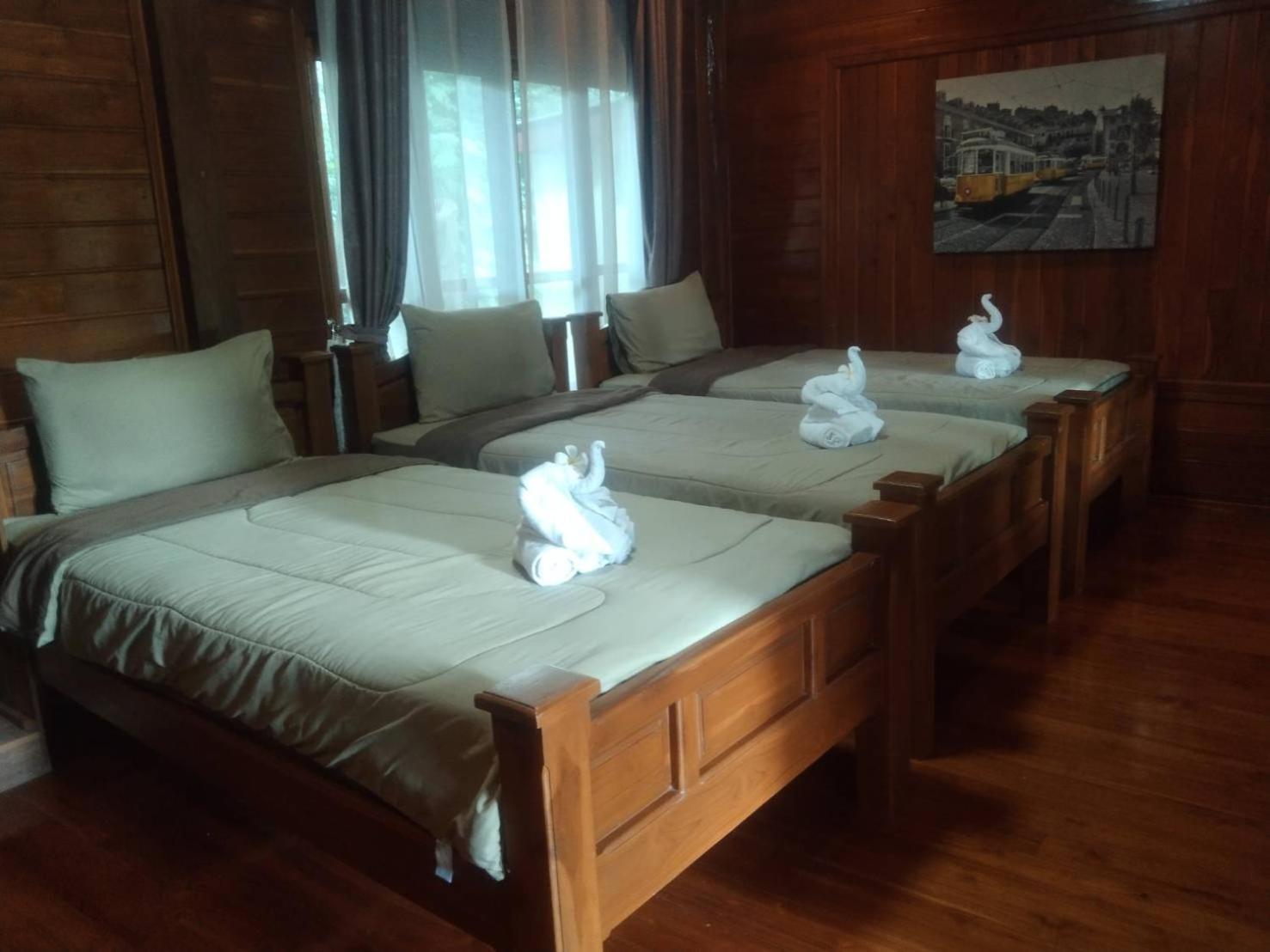 Denchai City Resort เด่นชัยซิตี้ รีสอร์ท Phrae Exterior photo