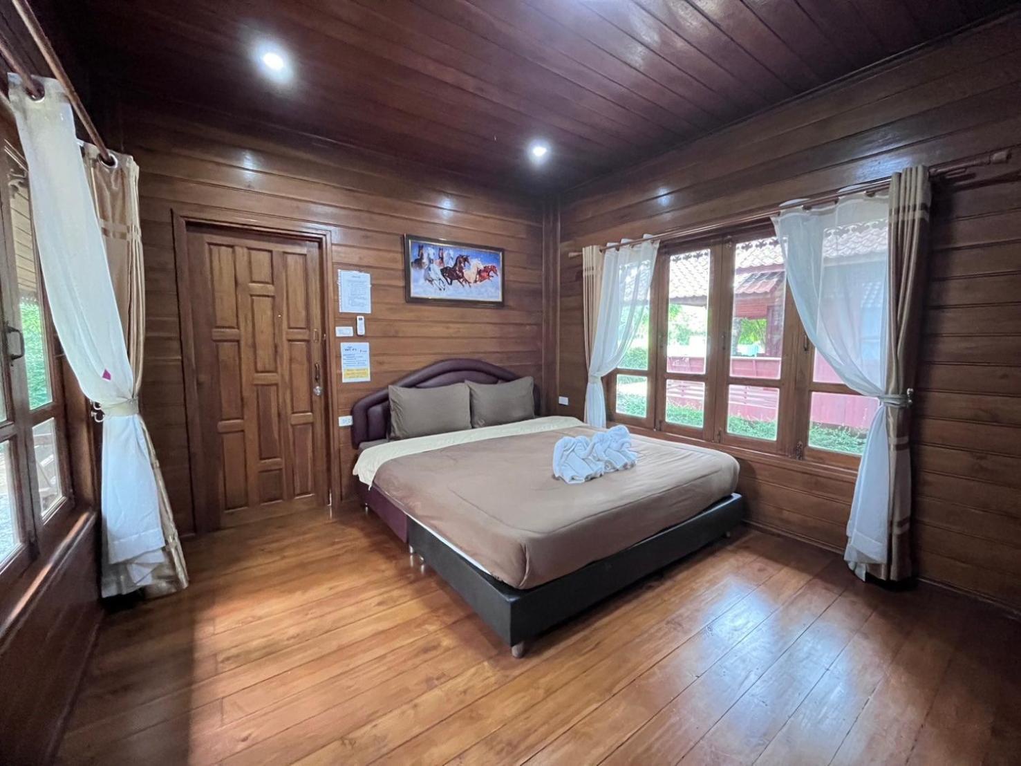Denchai City Resort เด่นชัยซิตี้ รีสอร์ท Phrae Exterior photo